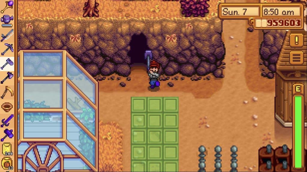 The image shows the fully upgraded gardening hoe covering 6x3 tiles in stardew Valley if you click and hold left click.